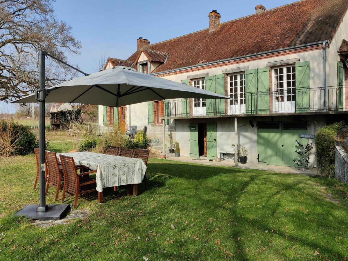 Chambres D'Hotes / B&B Chez Mon Reve Eguzon-Chantome エクステリア 写真